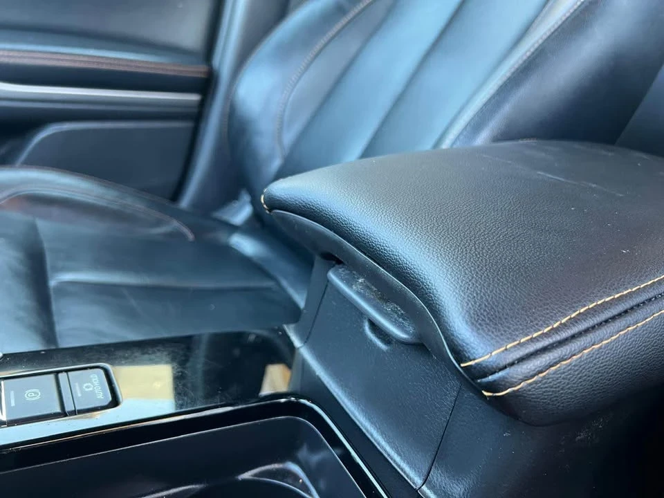 2020 Mitsubishi Eclipse Cross - Image 17 of 20