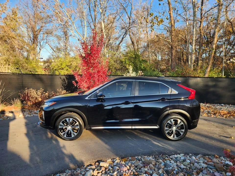 2020 Mitsubishi Eclipse Cross - Image 2 of 20