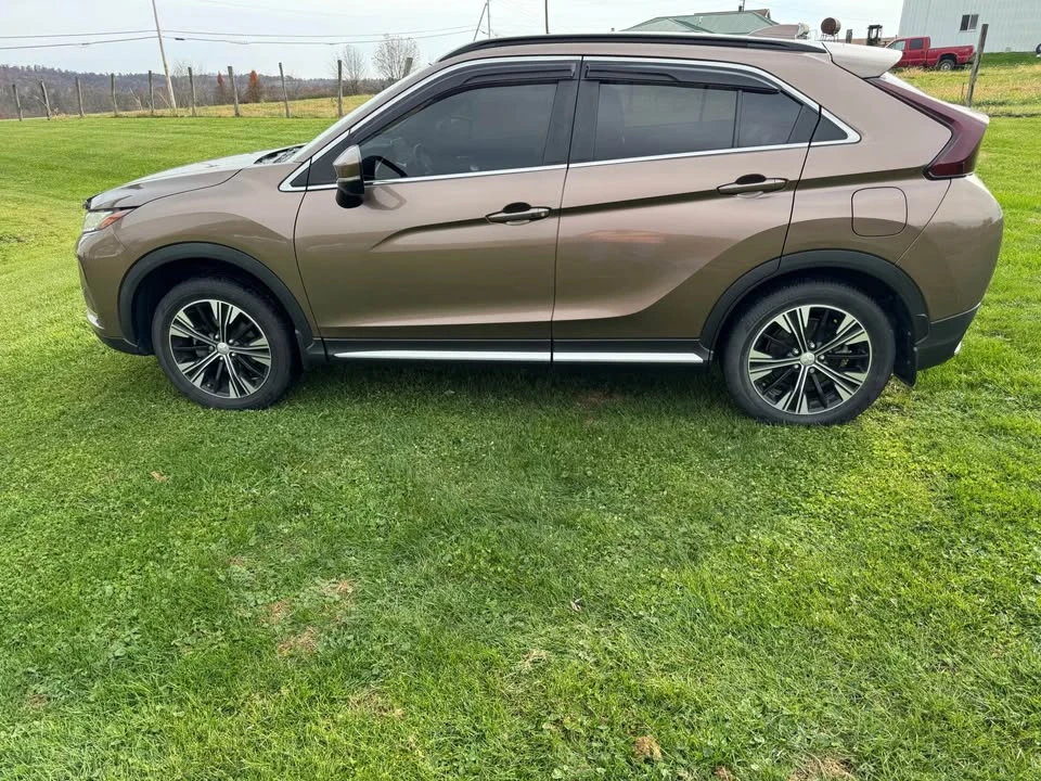 2020 Mitsubishi Eclipse Cross - Image 2 of 10