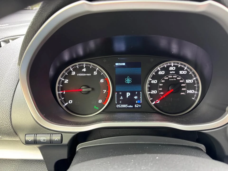 2020 Mitsubishi Eclipse Cross - Image 9 of 10