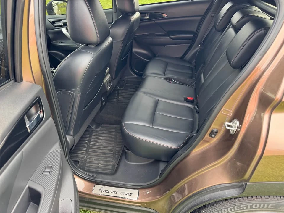 2020 Mitsubishi Eclipse Cross - Image 7 of 10