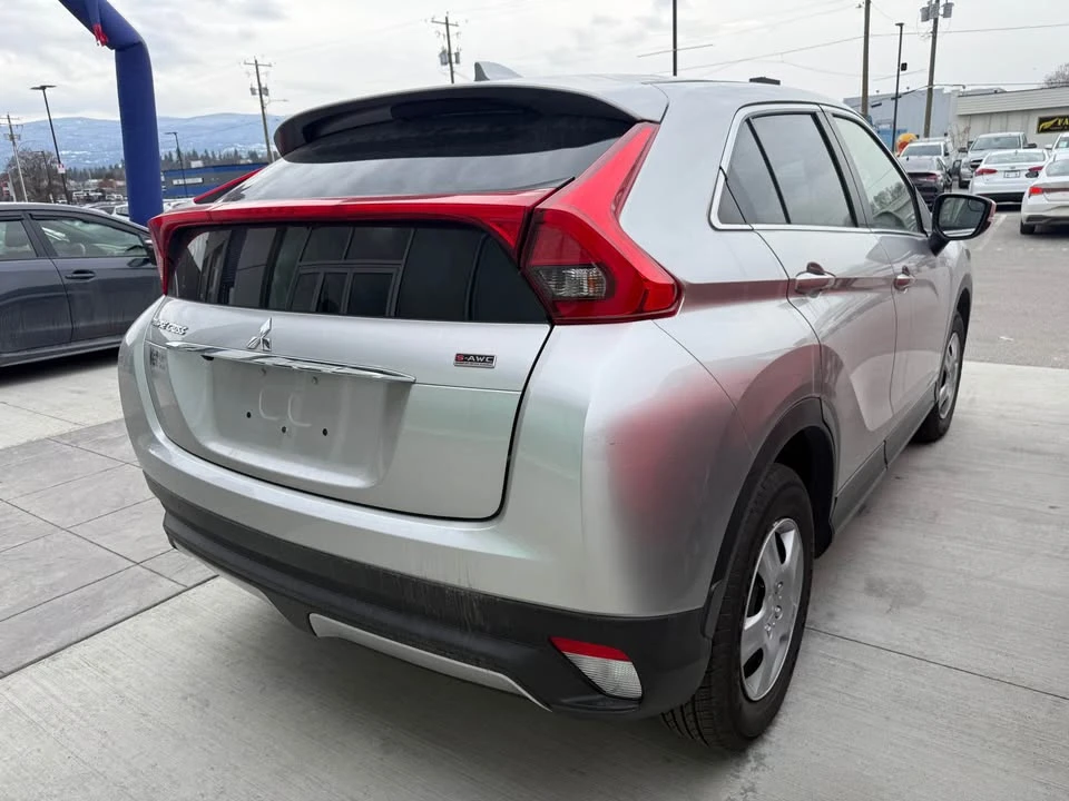 2020 Mitsubishi Eclipse Cross - Image 7 of 9