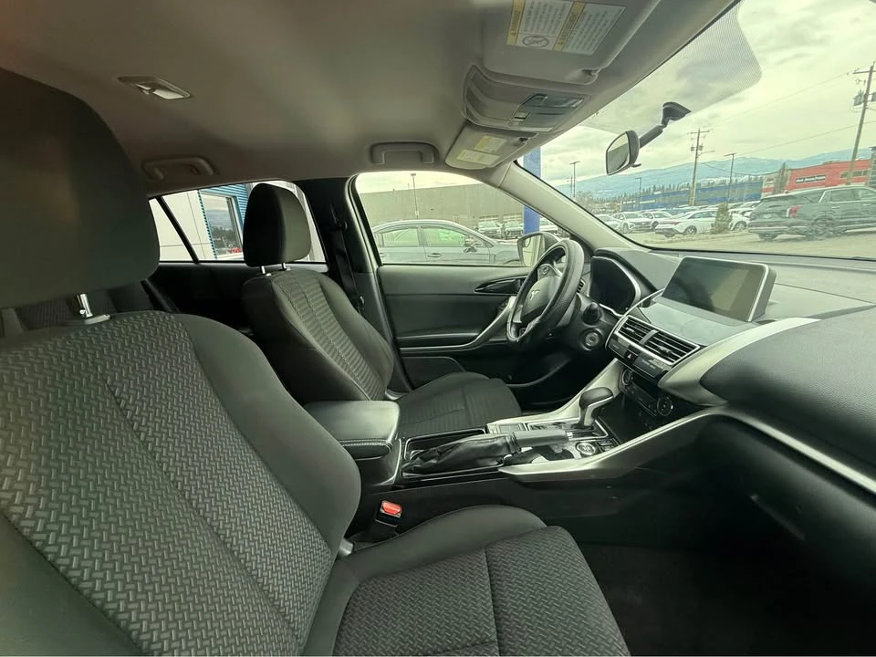 2020 Mitsubishi Eclipse Cross - Image 8 of 9