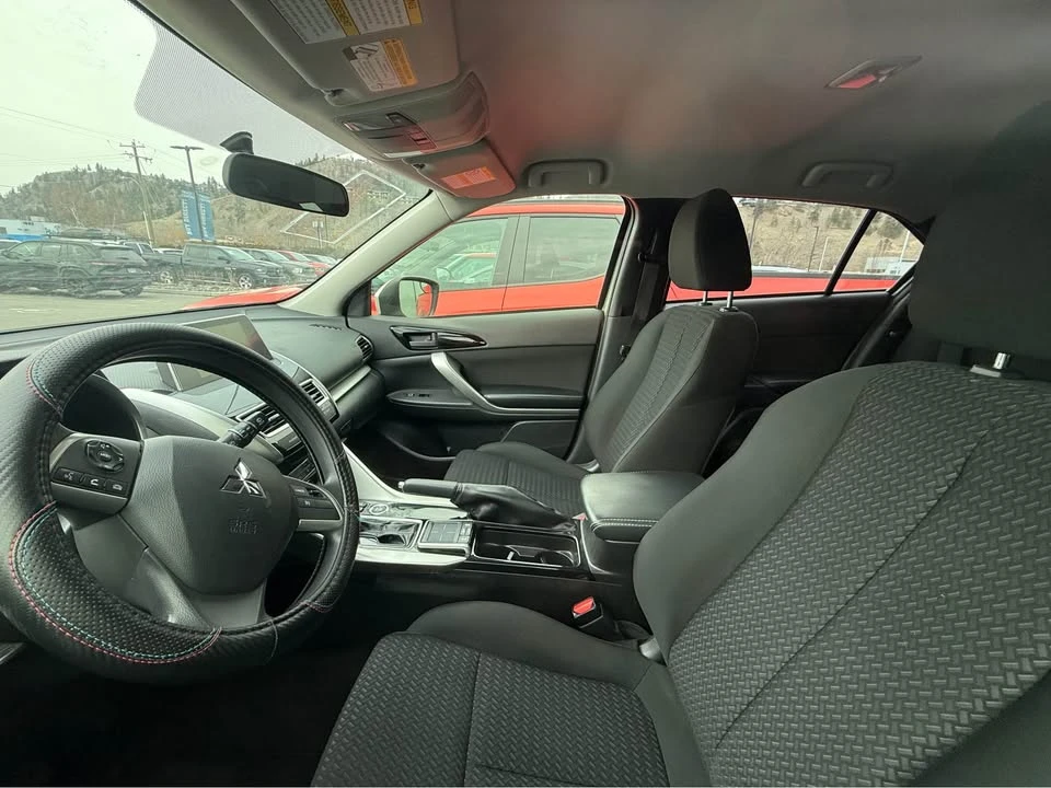 2020 Mitsubishi Eclipse Cross - Image 2 of 9