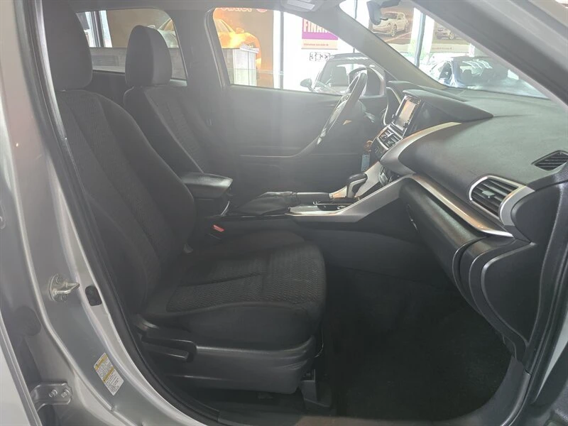 2020 Mitsubishi Eclipse Cross - Image 14 of 20