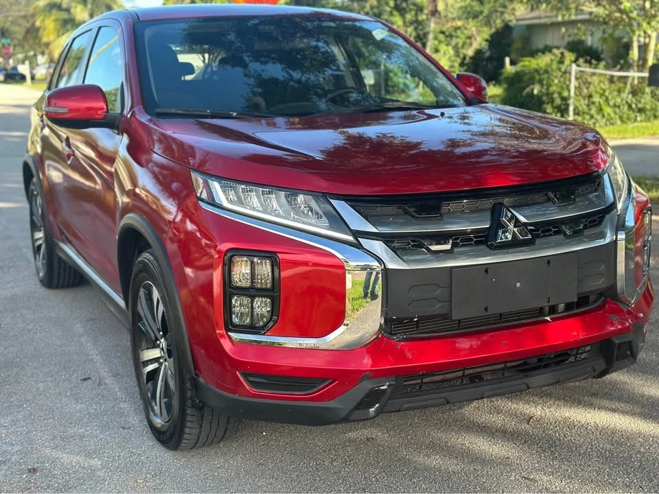2020 Mitsubishi Outlander - Image 3 of 10