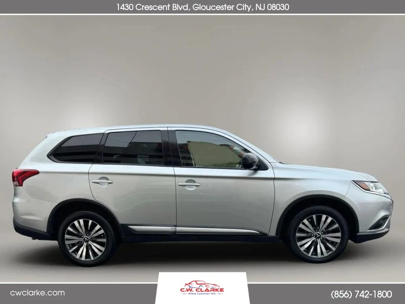 2020 Mitsubishi Outlander - Image 5 of 12
