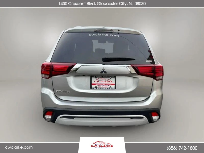 2020 Mitsubishi Outlander - Image 7 of 12