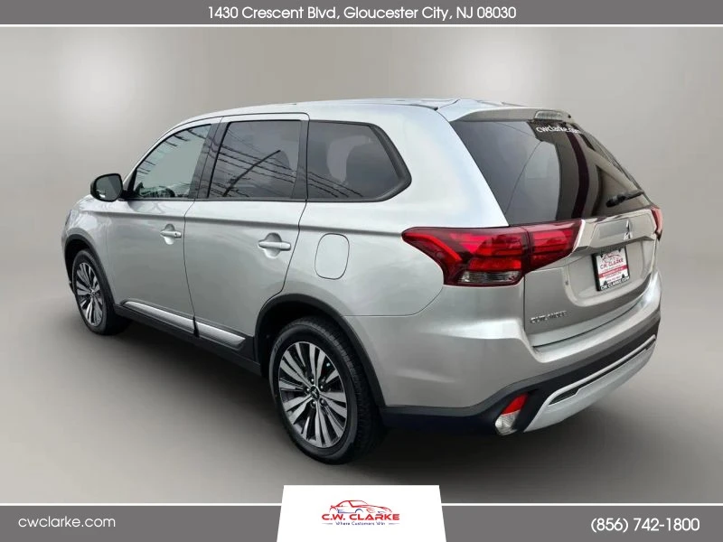 2020 Mitsubishi Outlander - Image 8 of 12