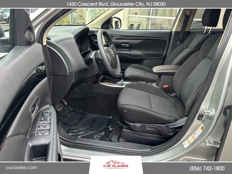 2020 Mitsubishi Outlander - Image 12 of 12
