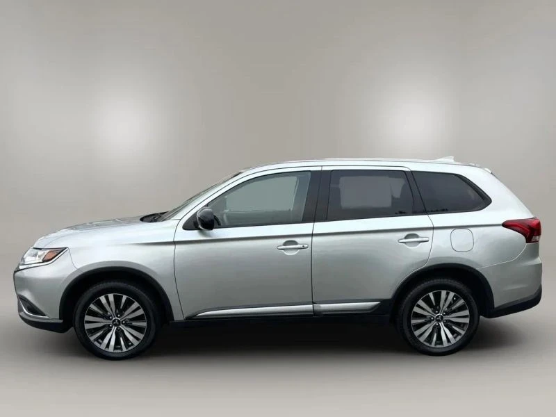 2020 Mitsubishi Outlander - Image 9 of 12