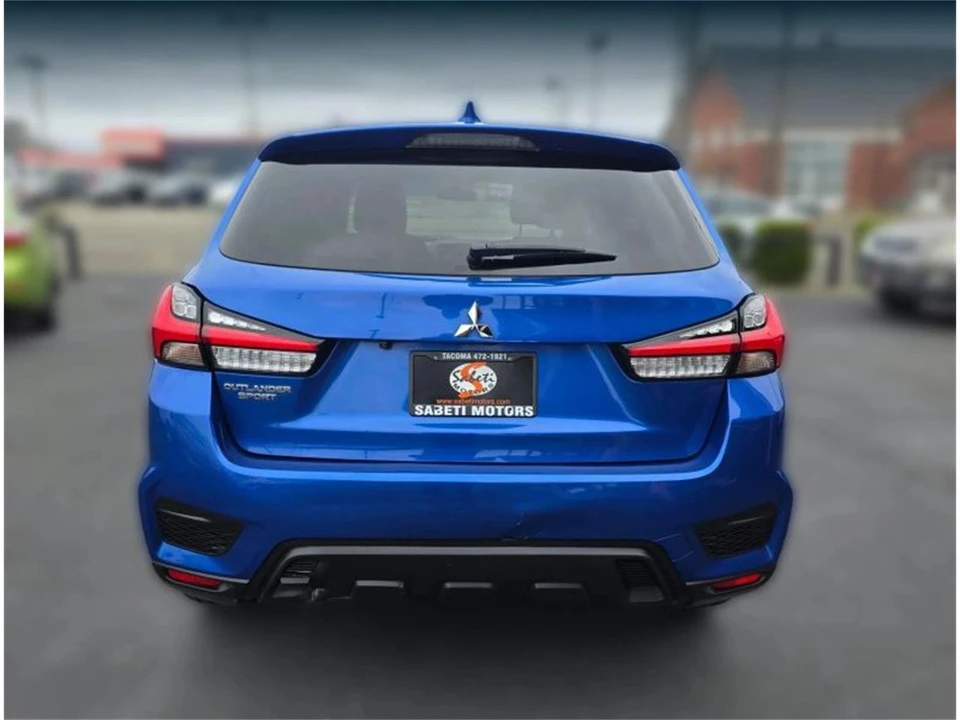 2020 Mitsubishi Outlander - Image 4 of 19