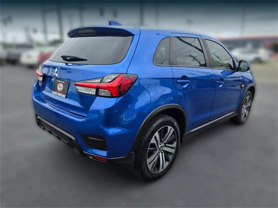 2020 Mitsubishi Outlander - Image 5 of 19