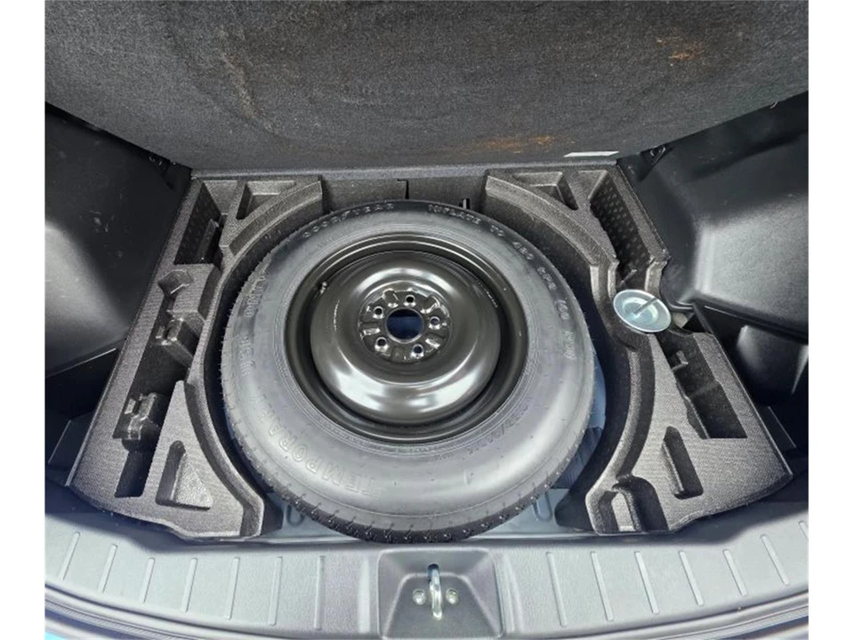 2020 Mitsubishi Outlander - Image 14 of 19