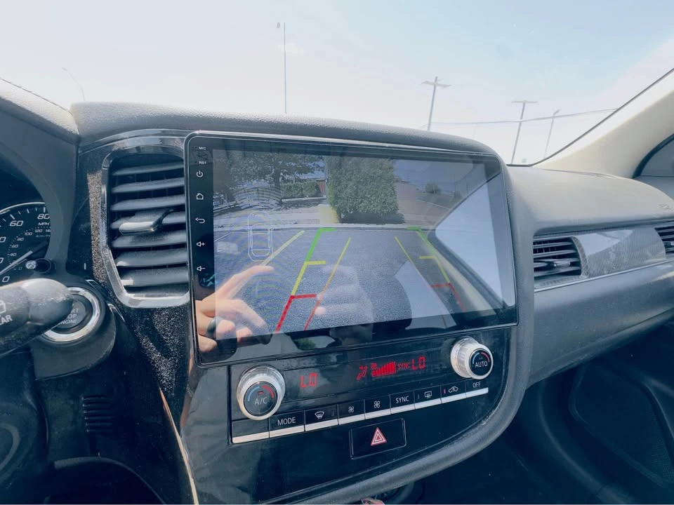 2020 Mitsubishi Outlander - Image 7 of 7