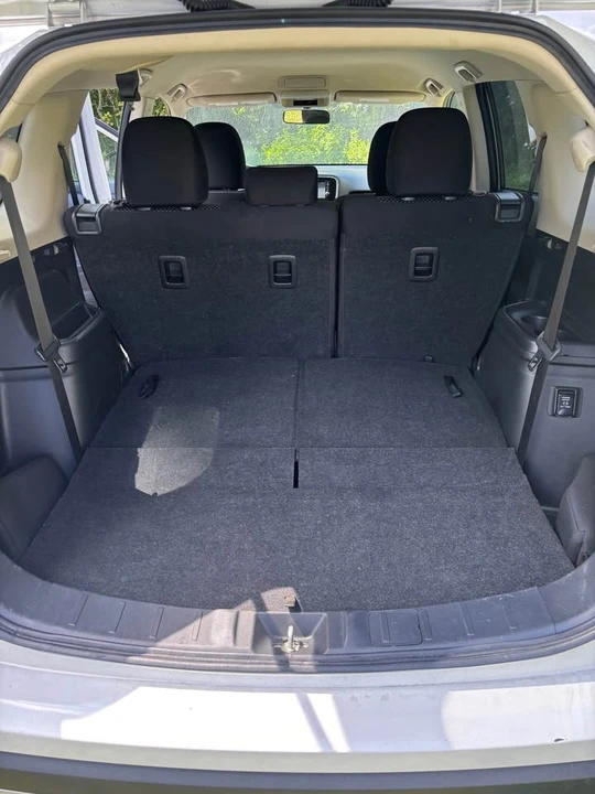2020 Mitsubishi Outlander - Image 7 of 7