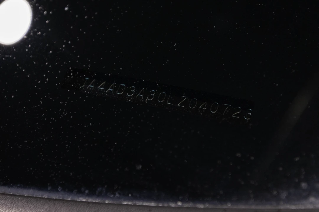 2020 Mitsubishi Outlander - Image 19 of 21