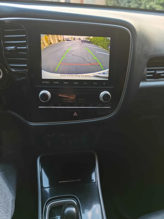 2020 Mitsubishi Outlander - Image 17 of 19