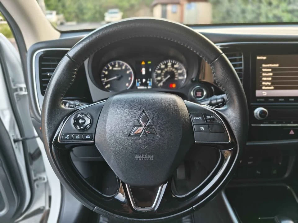 2020 Mitsubishi Outlander - Image 19 of 19