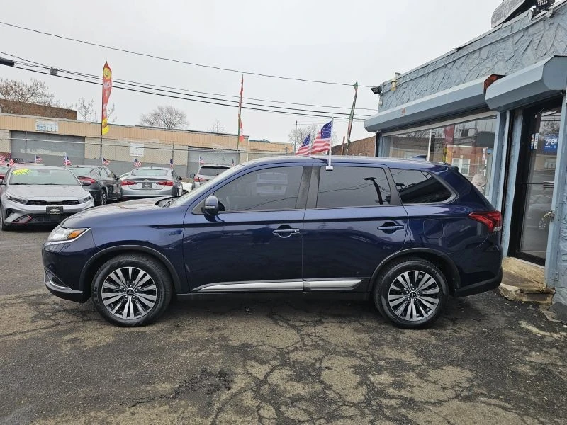 2020 Mitsubishi Outlander - Image 5 of 12