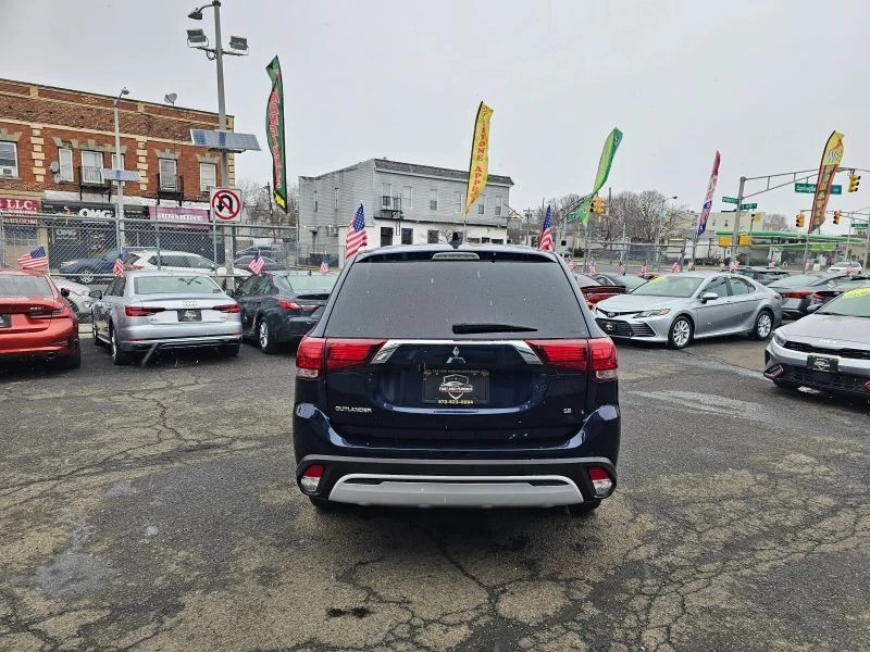 2020 Mitsubishi Outlander - Image 7 of 12