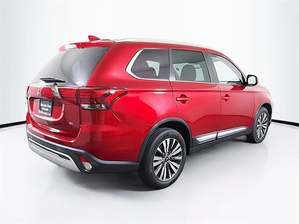 2020 Mitsubishi Outlander - Image 7 of 12
