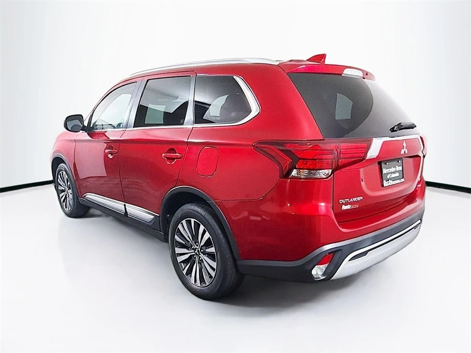 2020 Mitsubishi Outlander - Image 5 of 12