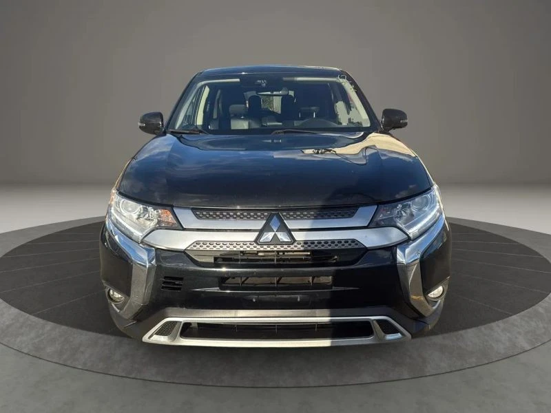 2020 Mitsubishi Outlander - Image 2 of 12