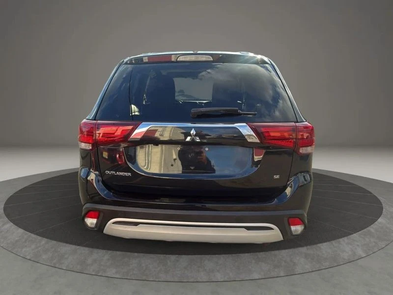 2020 Mitsubishi Outlander - Image 6 of 12