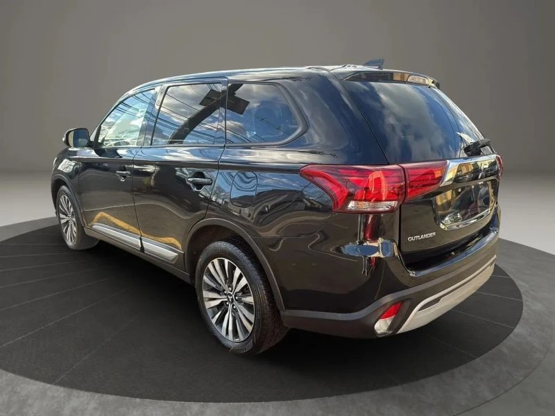 2020 Mitsubishi Outlander - Image 7 of 12
