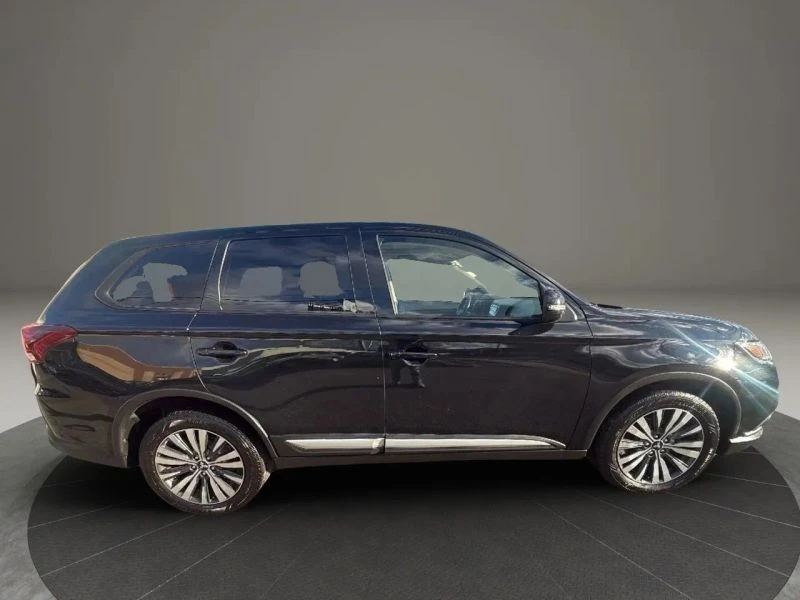 2020 Mitsubishi Outlander - Image 4 of 12