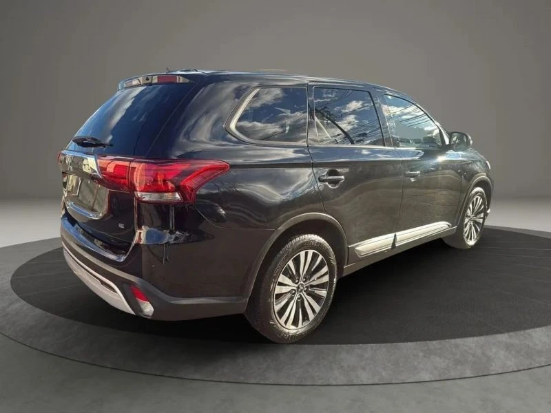 2020 Mitsubishi Outlander - Image 5 of 12