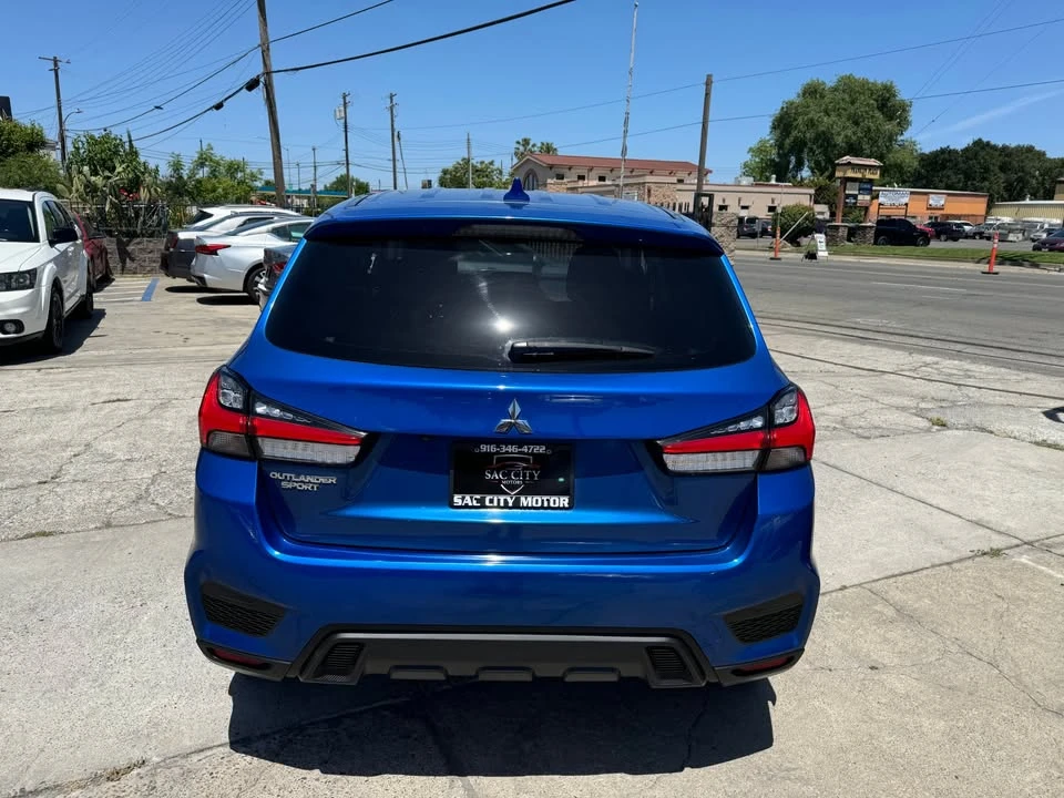 2020 Mitsubishi Outlander - Image 6 of 18