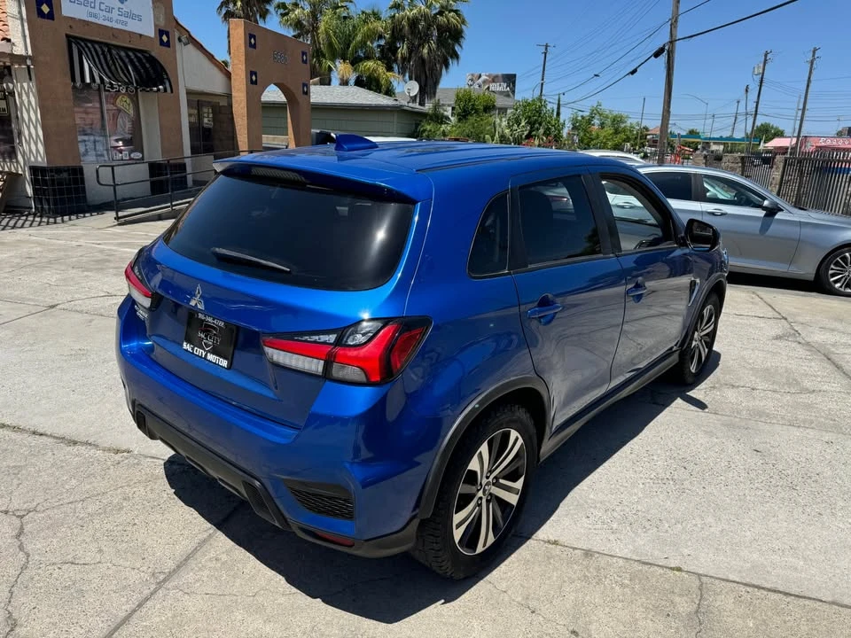 2020 Mitsubishi Outlander - Image 5 of 18