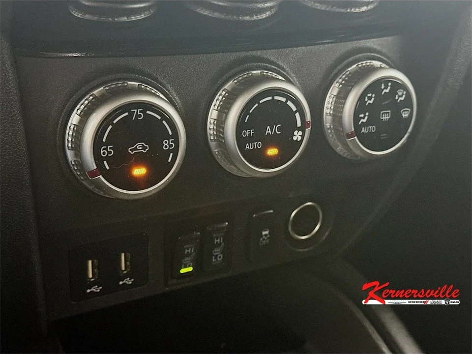 2020 Mitsubishi Outlander - Image 18 of 21