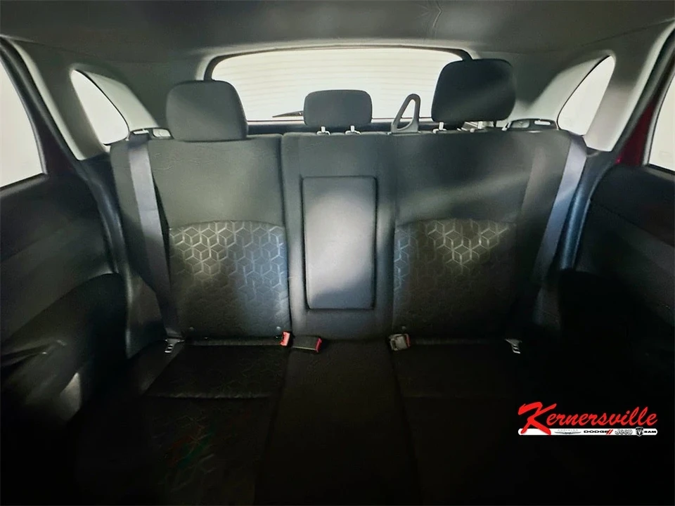 2020 Mitsubishi Outlander - Image 13 of 21