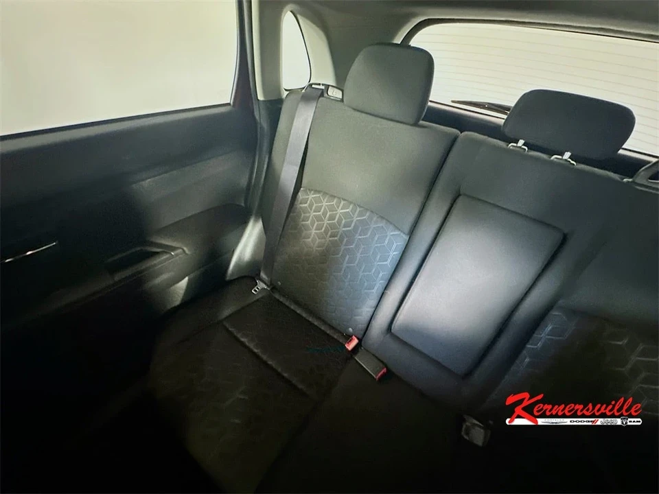 2020 Mitsubishi Outlander - Image 12 of 21