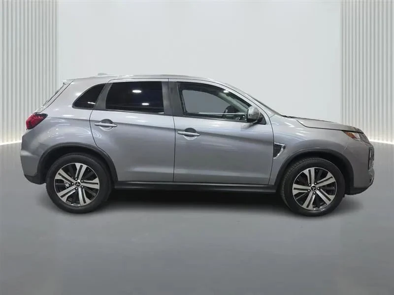 2020 Mitsubishi Outlander - Image 6 of 12