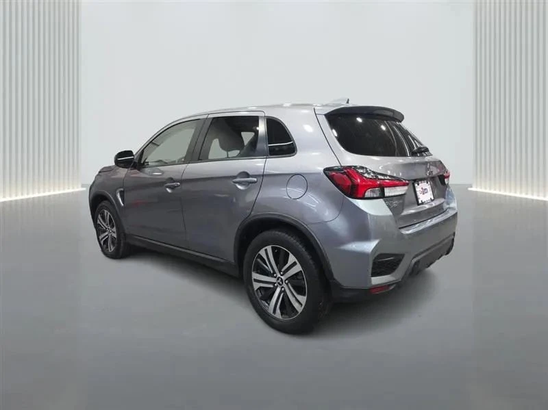 2020 Mitsubishi Outlander - Image 3 of 12
