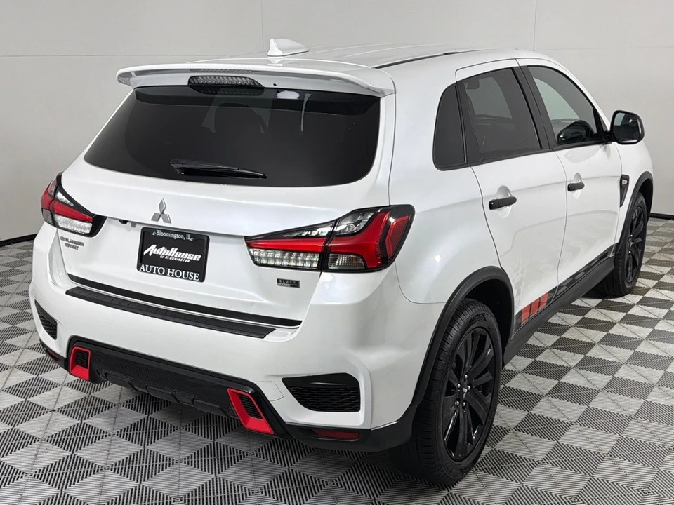 2020 Mitsubishi Outlander - Image 5 of 21