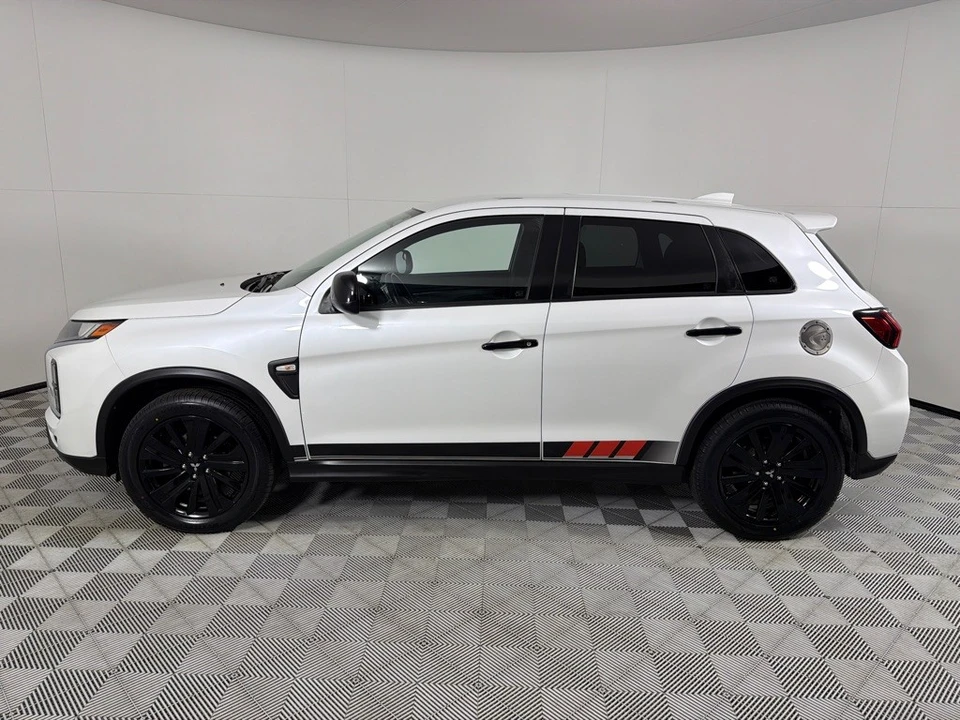 2020 Mitsubishi Outlander - Image 7 of 21