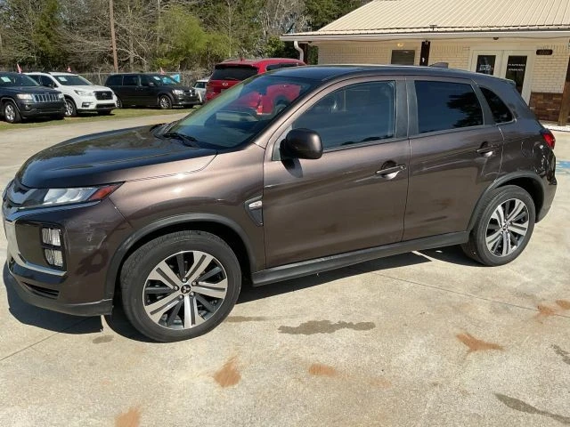 2020 Mitsubishi Outlander - Image 2 of 21