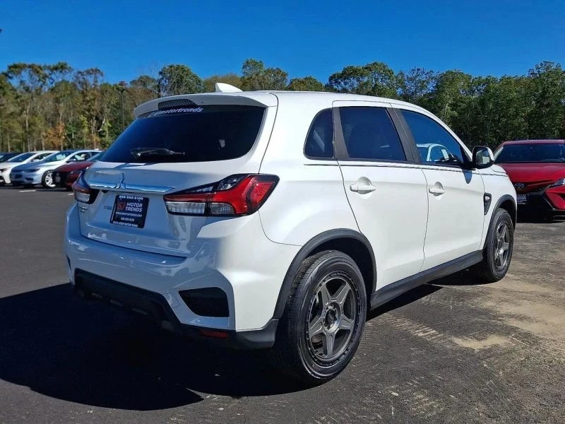 2020 Mitsubishi Outlander - Image 6 of 12