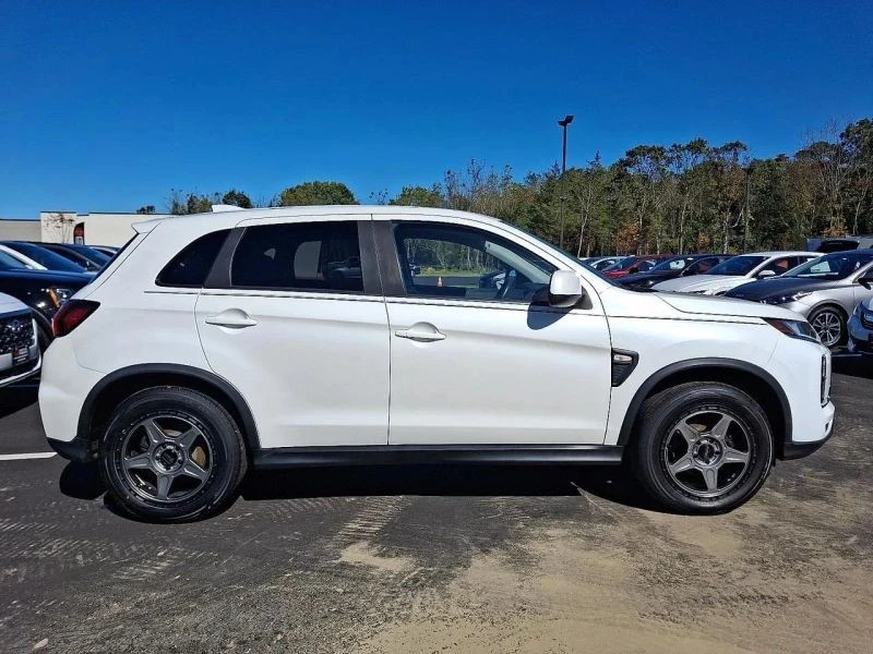 2020 Mitsubishi Outlander - Image 7 of 12