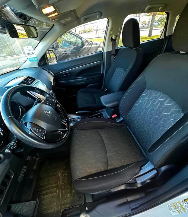 2020 Mitsubishi RVR - Image 11 of 17