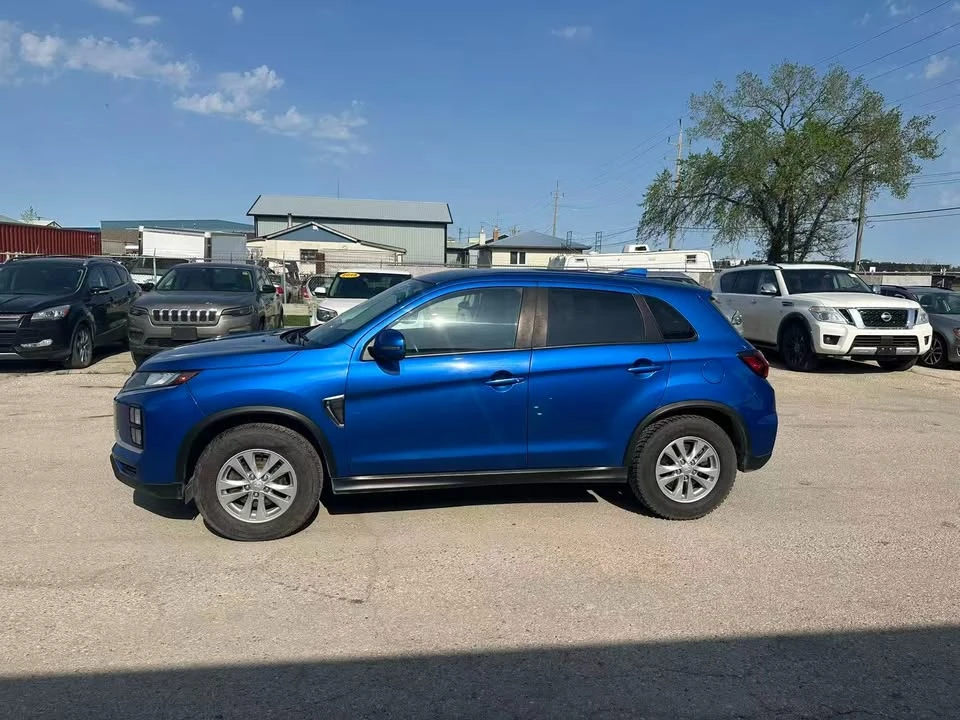 2020 Mitsubishi RVR - Image 2 of 16