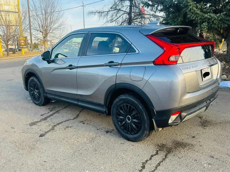 2020 Mitsubishi Eclipse Cross - Image 2 of 10