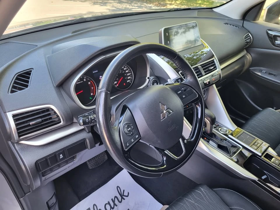 2020 Mitsubishi Eclipse Cross - Image 12 of 16