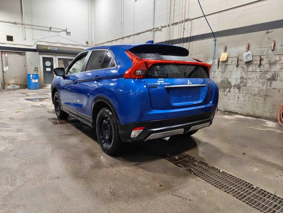 2020 Mitsubishi Eclipse Cross - Image 3 of 6