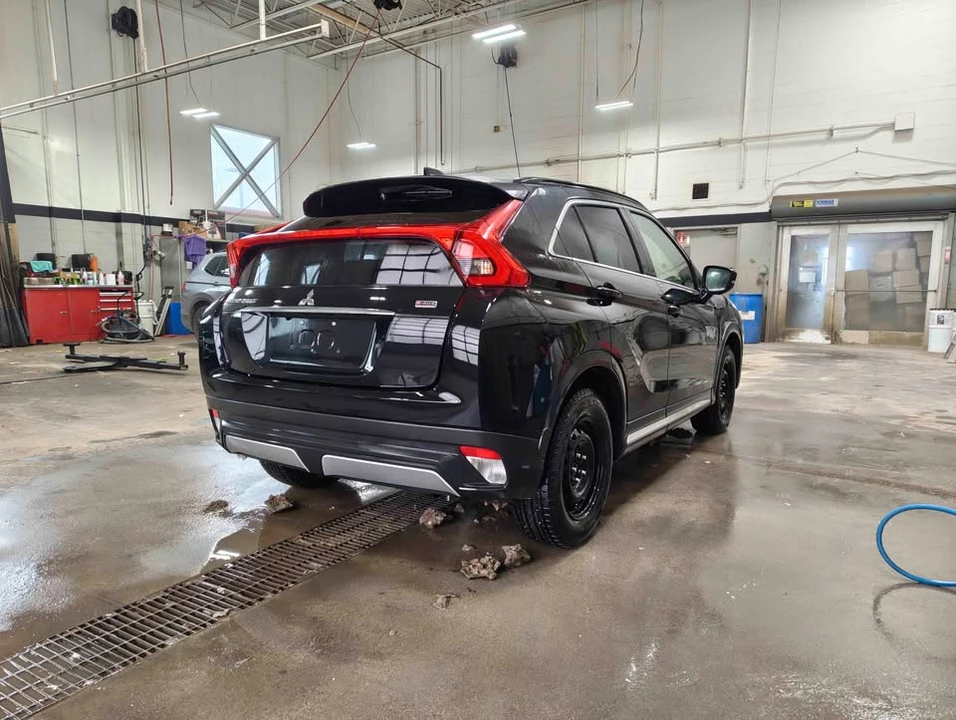 2020 Mitsubishi Eclipse Cross - Image 4 of 6